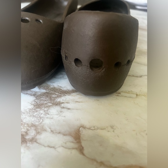 Crocs Dark Brown Flats Size 11 - Picture 6 of 9